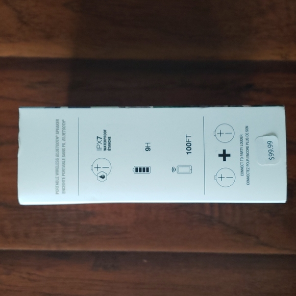 UE Roll2 Ipod IPhone Ipad Wireless Bluetooth Speaker - Picture 3 of 4